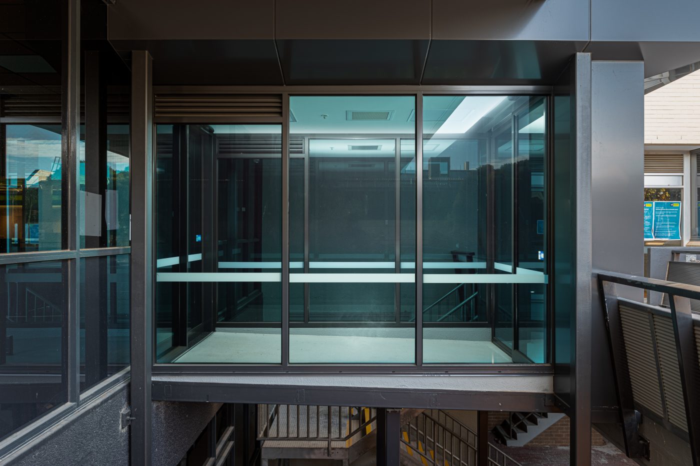 footlocker air structure